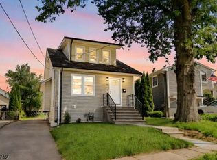 18 Van Riper Pl, Nutley, NJ 07110