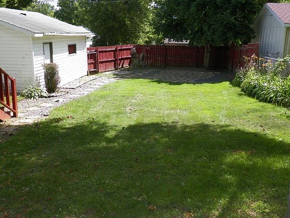 3rd image of 213 N 7th Ave
