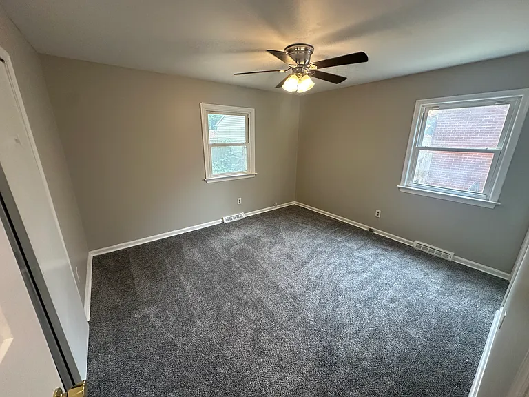 37 Colony Rd — Photo 7