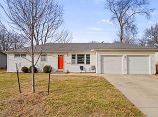 823 S Windsor Rd, Olathe, KS 66061