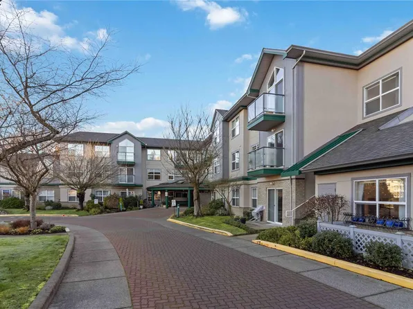 1485 Garnet Rd #207, Saanich, BC V8P 5T5