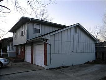 2nd image of 910 NE 80th Ter