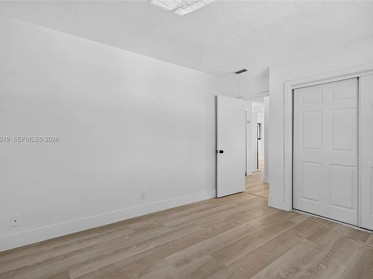 615 NE 26th St #7 — Photo 12