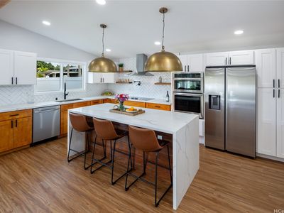 1242 Auwaiku St, Kailua, HI, 96734