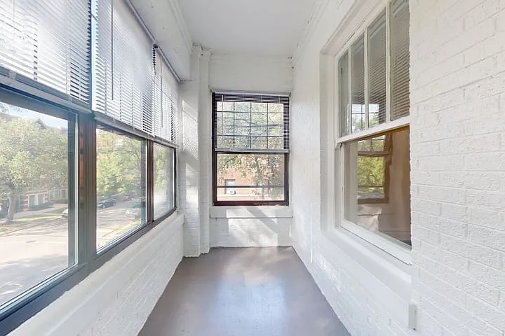 Greenwood 5201 — Photo 41
