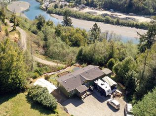 17021 Ferry Creek Heights Rd, Brookings, OR 97415