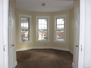 1396 Dixwell Ave, Hamden, CT 06514