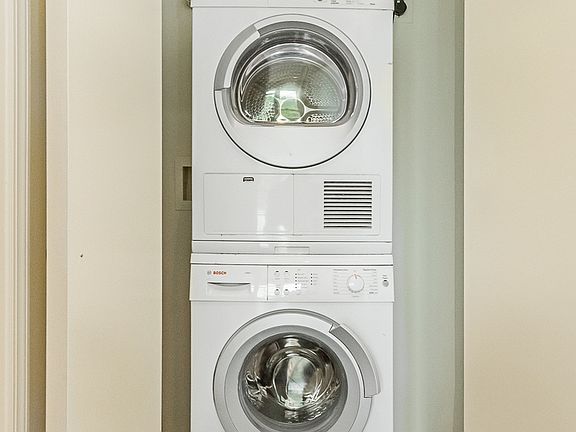 5th image of 30-11 21st St #3B
