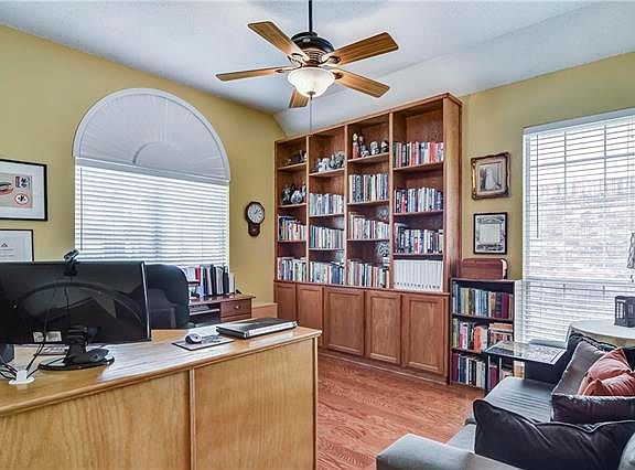 3rd image of 2817 Clearmeadow Dr