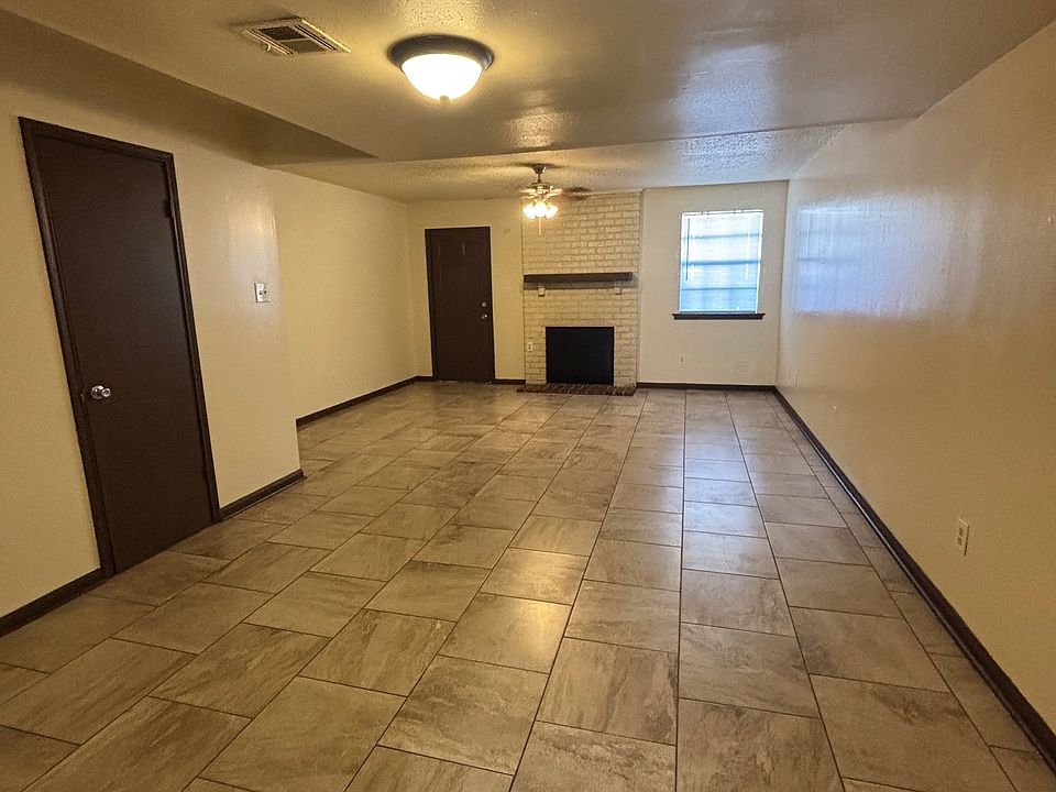 1st image of 4212 Lac Couture Dr APT A
