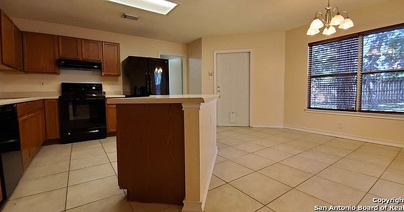 5th image of 10619 Stone Creek Pl