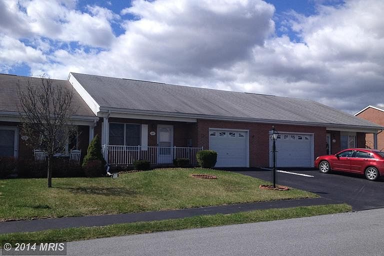 1st image of 125 Southern Oak Dr