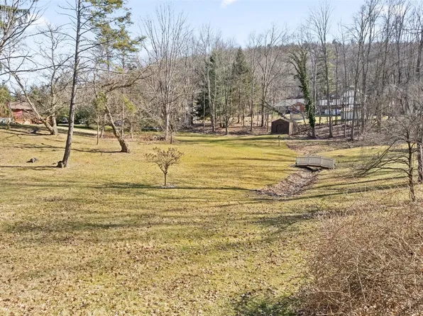 3440 Vestal Pkwy E, Vestal, NY 13850