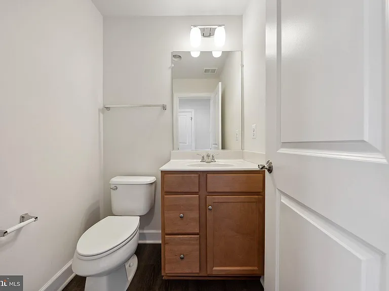 13827 Litespeed Way — Photo 4