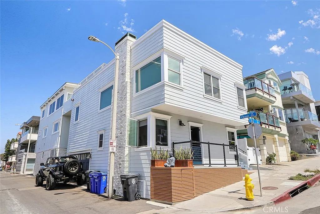 2 bed, 1000 sqft, $8,000 — Photo 1
