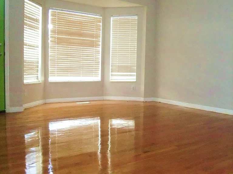 S Lancashire Cir — Photo 2