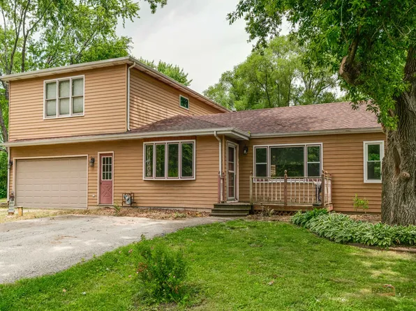 36909 N Richard Ln, Lake Villa, IL 60046