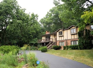 3N216 Echo Valley Ln, Elburn, IL 60119