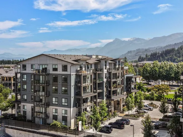 45497 Campus Dr #401, Chilliwack, BC V2R 6L8