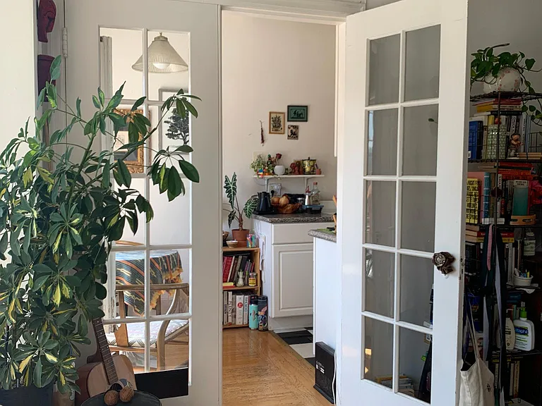 820 Jones St — Photo 9