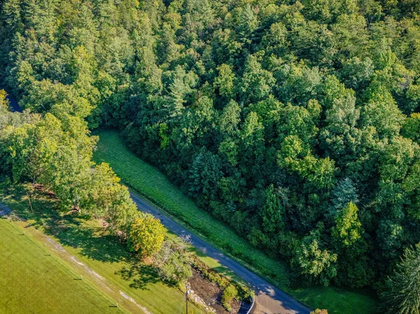 3260 Gulf Rd, Hartford, TN 37753