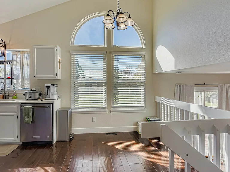 6276 Nassau Ct — Photo 11