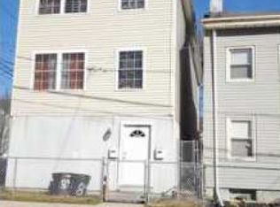 84 Arch St, Paterson, NJ