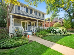 735 Indian Rd, Glenview, IL 60025