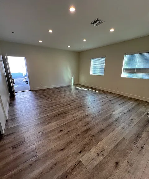 14254 Erwin St — Photo 3