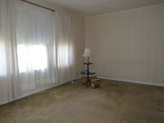 4th image of 11116 S Avenue M