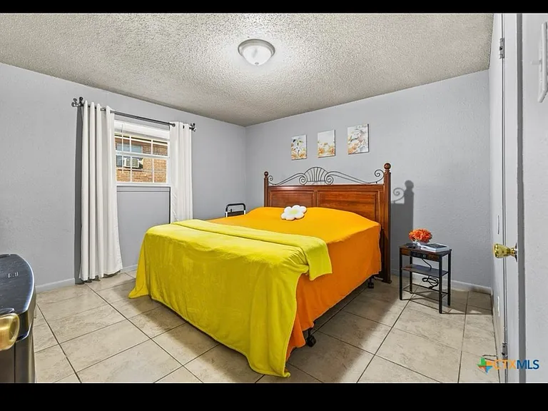 501 Sunset Ln #D — Photo 5