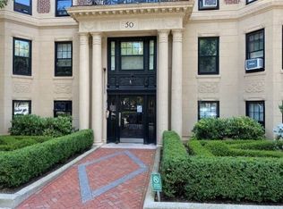 50 Commonwealth Ave APT 904, Boston, MA 02116