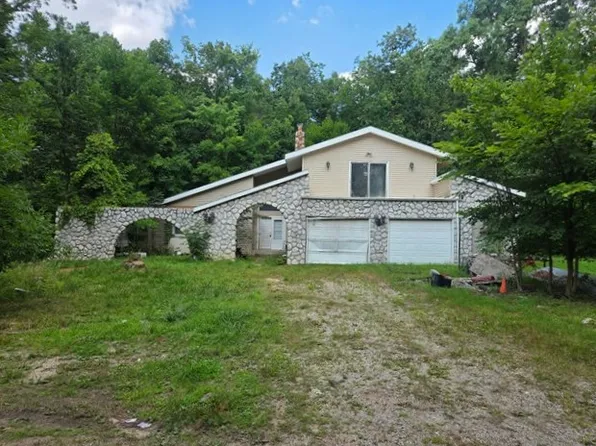 5193 Vassar Rd, Grand Blanc, MI 48439