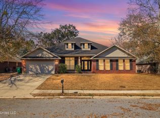 125 Brackish Pl, Ocean Springs, MS 39564