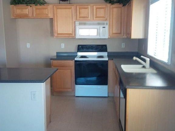5th image of 14314 N 130th Ln