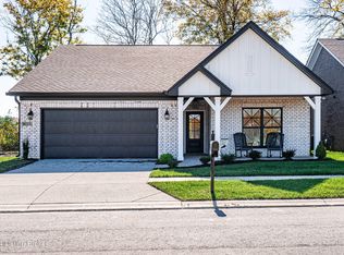 8213 Cedar Crest Ln, Louisville, KY 40291