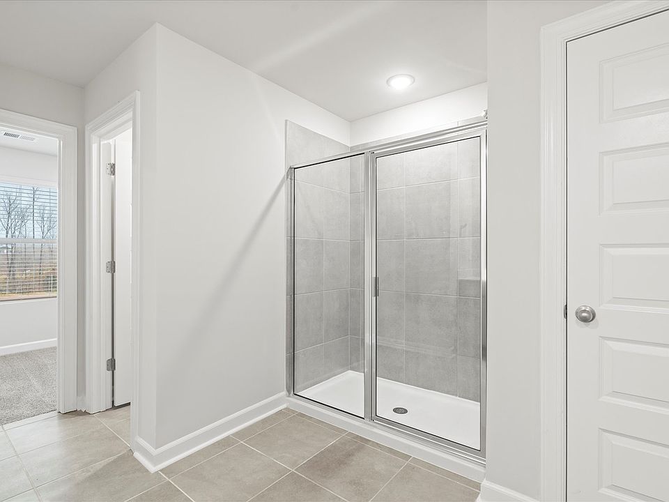 Welcome to the Dakota floorplan at The Farm at Wells Creek - Signature Collection.