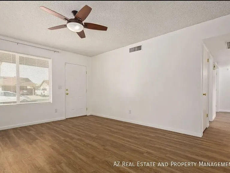 6421 W Carol Ave — Photo 7