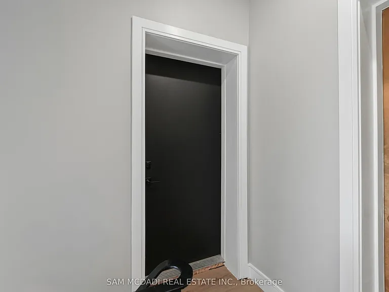 180 Bellwoods Ave #2 — Photo 3