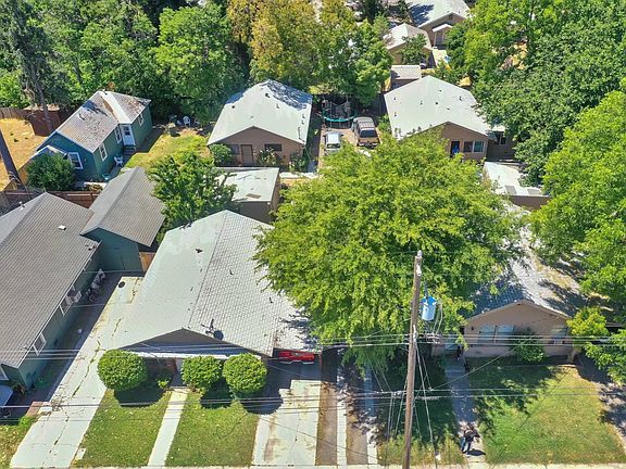 2nd image of 806 Olive St