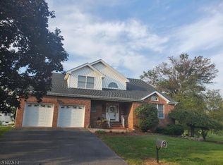 5 Skillman Close, Hillsborough, NJ 08844
