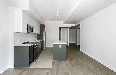 664 Spadina Ave — Photo 11