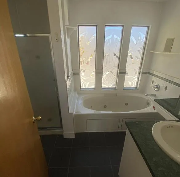 4628 Robin Ave NE — Photo 10
