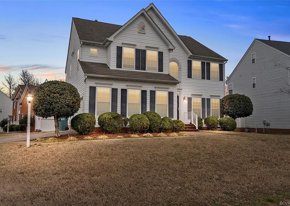 1st image of 1600 Selma Pl