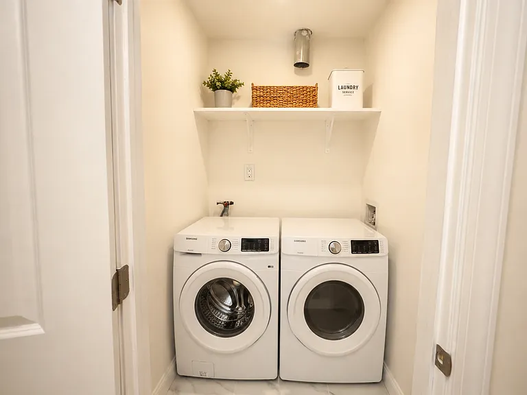 280 Eltingville Blvd #1 — Photo 11