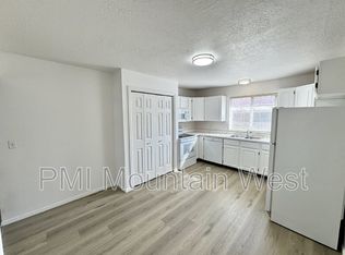 49 S 200th St W APT C2, Lehi, UT 84043