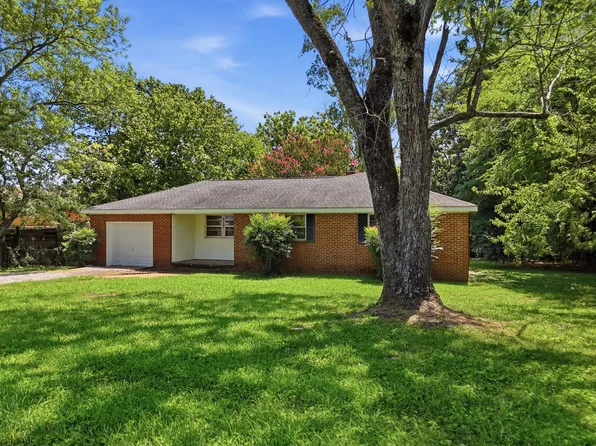 5130 Bradley St NW, Cleveland, TN 37312