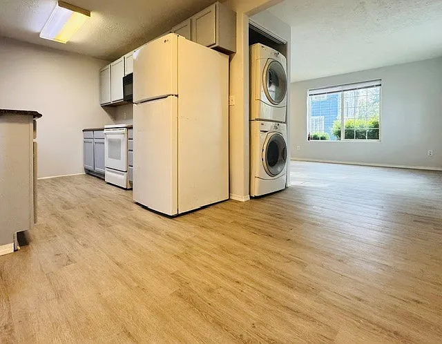 4556 NE 119th Ave #9 — Photo 3