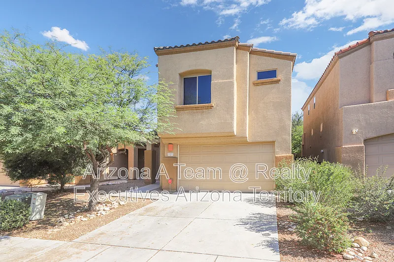 4 bed, 3.0 bath, 1742 sqft, $2,095 — Photo 4