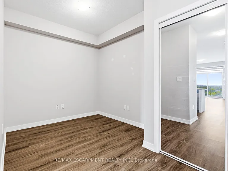 450 Dundas St E #1113 — Photo 14